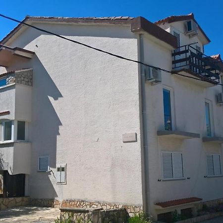 Apartmani "Lorenzo" Novalja Exterior foto