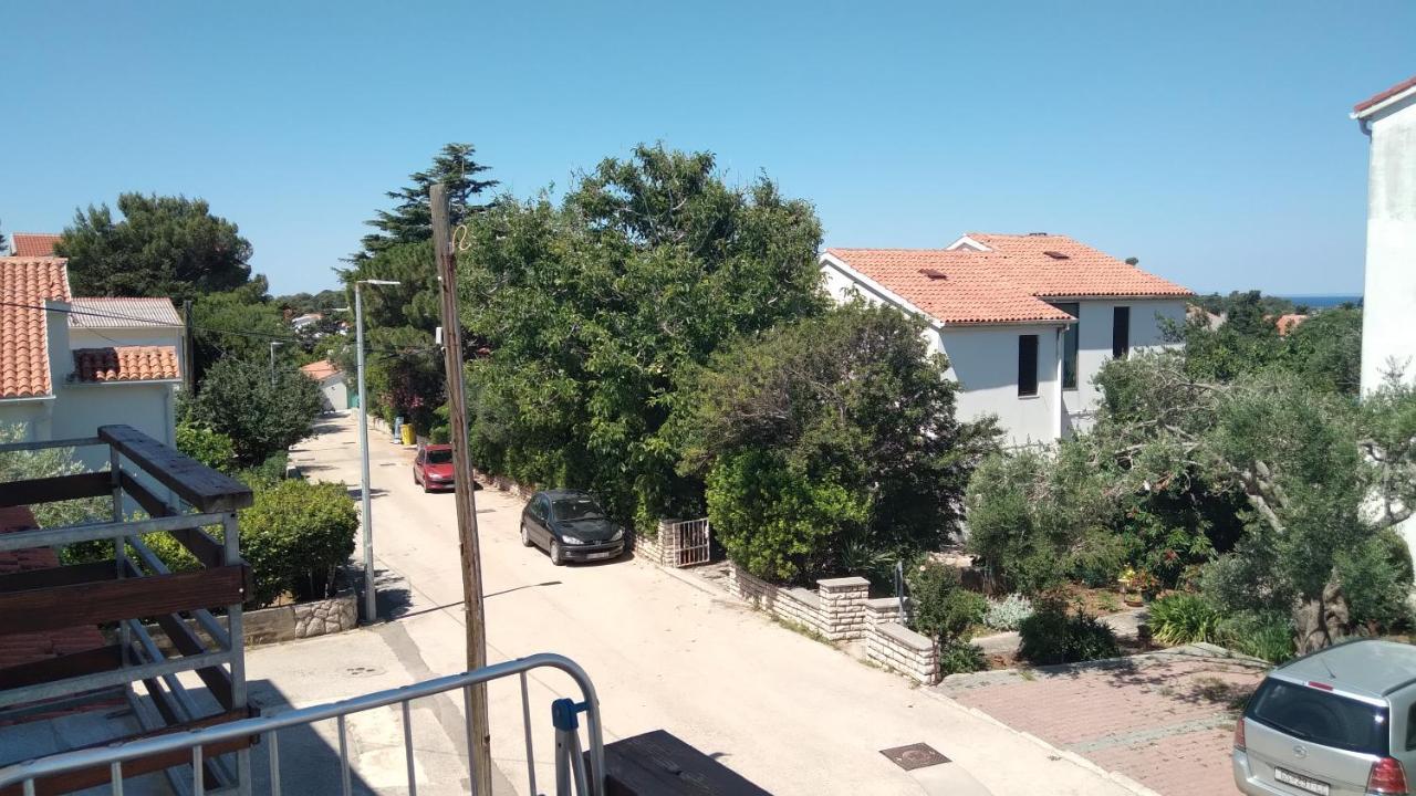 Apartmani "Lorenzo" Novalja Exterior foto